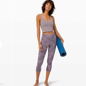 Lululemon Align crop leggings 21” Rejuvenate Dark Chrome Multi